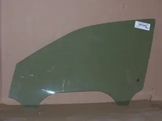 2004 - 09 CADILLAC SRX - levé přední okno