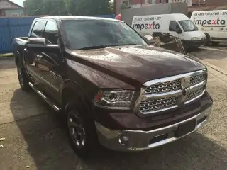2009 - 12  DODGE RAM  1500 , 2500, 3500 PICK UP  -  čelní okno